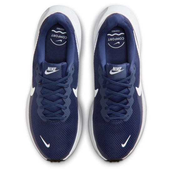 Nike Revolution 8
